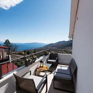 Apartment Lola, Veprinac