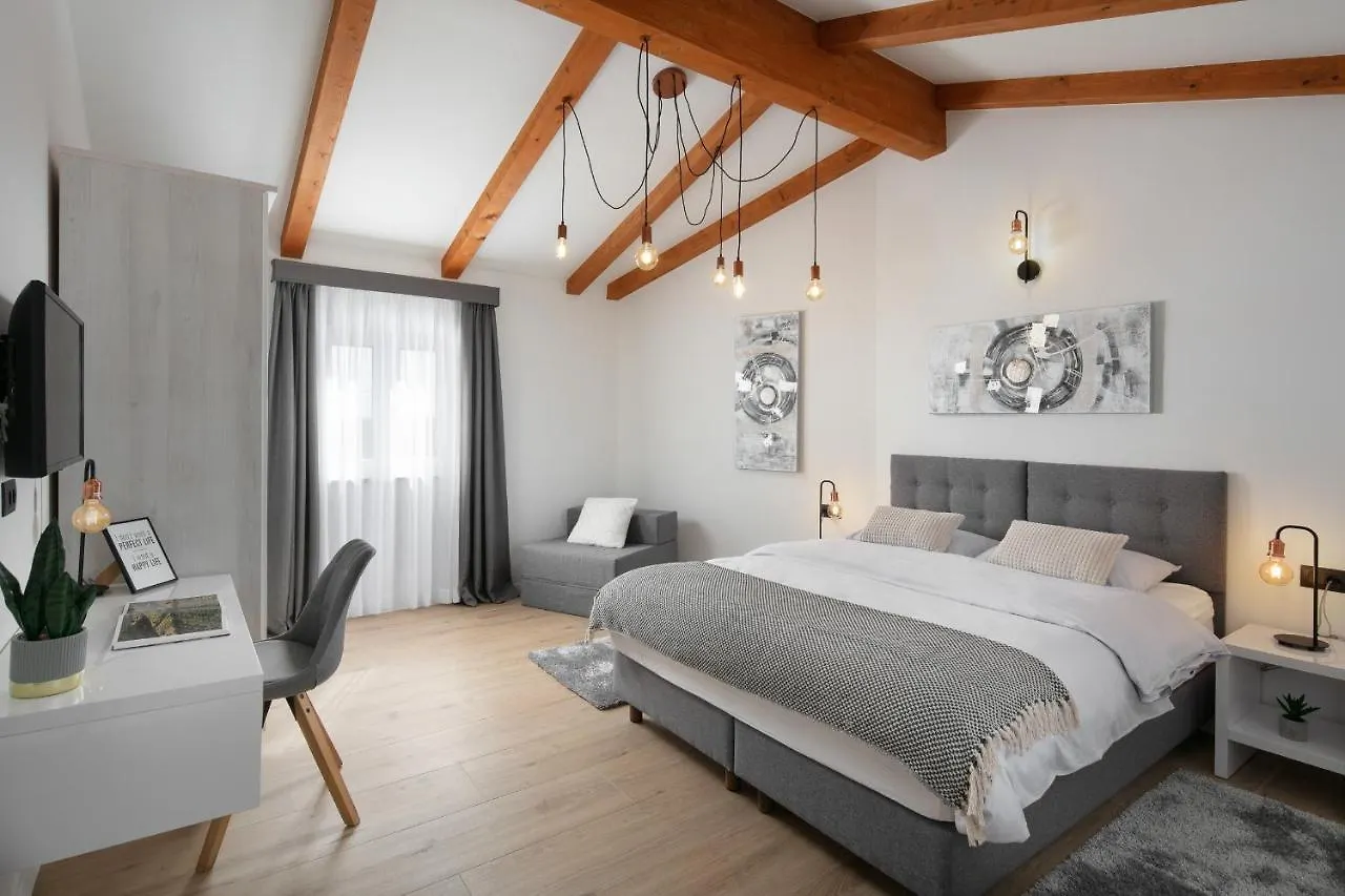 Villa House Noe- With Hot Tub Bale